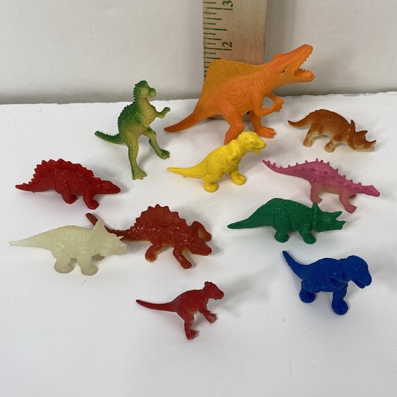 Dinosaur Toys Mixed Lot of 17 Plastic Dinosaurs Action Figures Big And Small - Picture 6 of 7